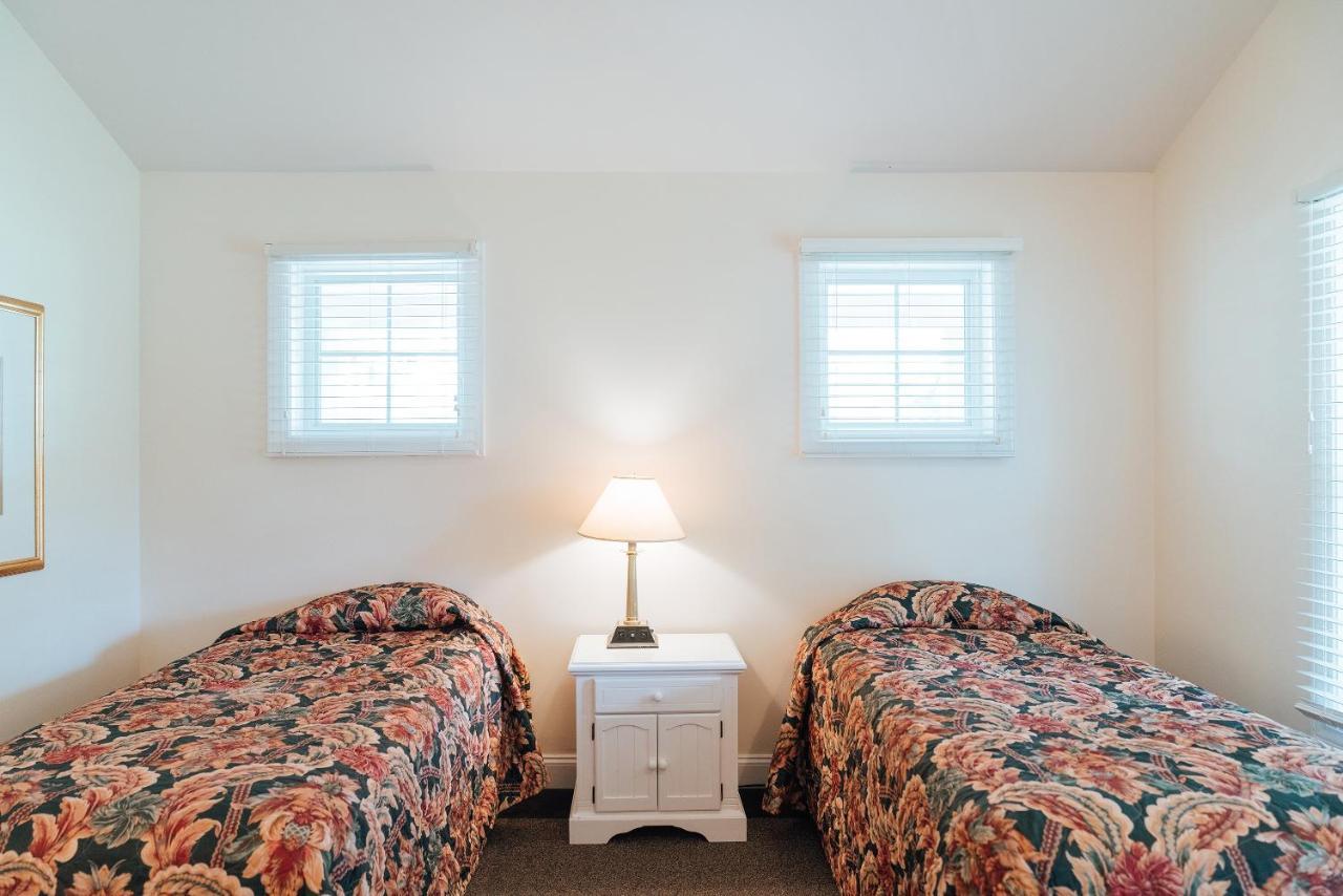 Skaneateles Suites エクステリア 写真