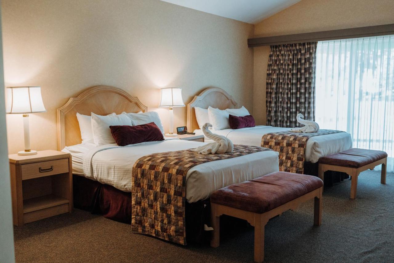 Skaneateles Suites エクステリア 写真
