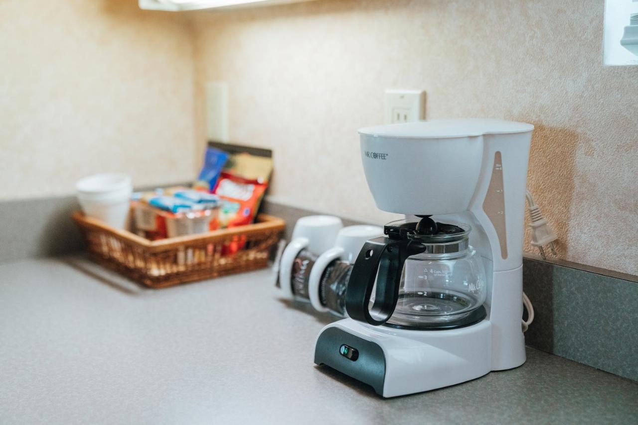 Skaneateles Suites エクステリア 写真